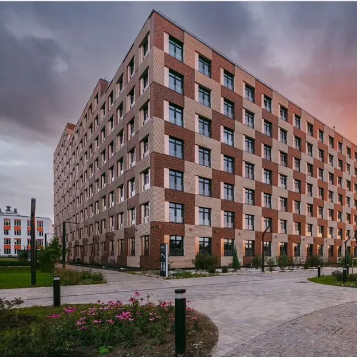 4-к. квартира, 178,8 м², 1/9 эт.