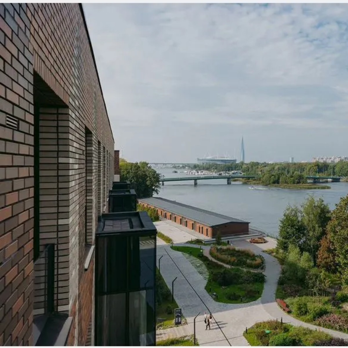 4-к. квартира, 178,8 м², 1/9 эт.