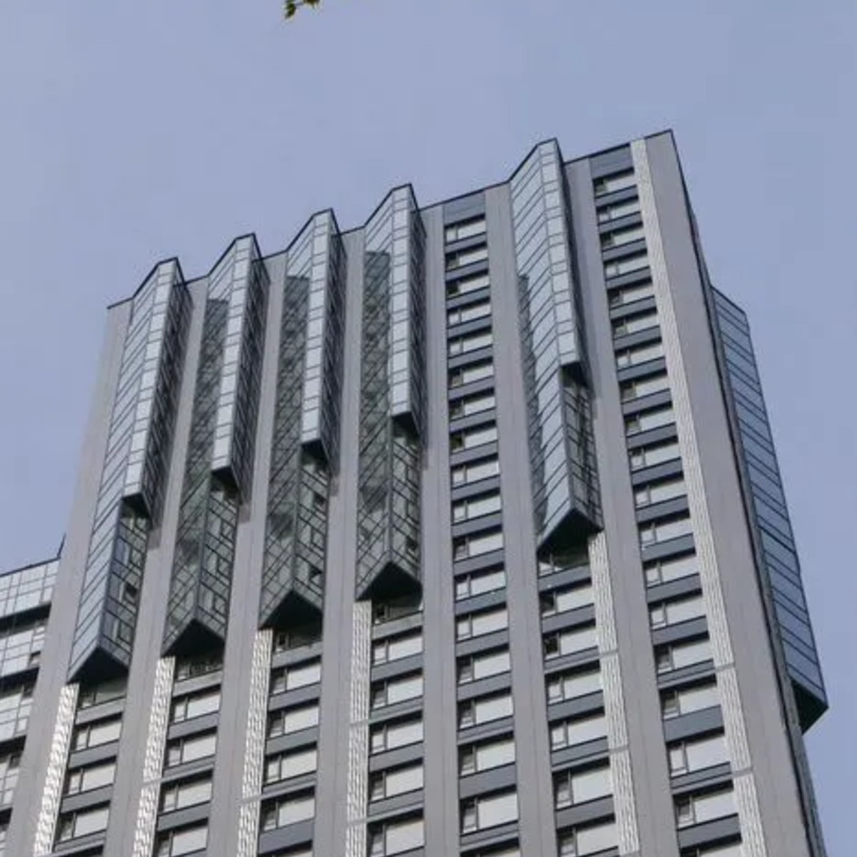 3-к. квартира, 92,9 м², 15/28 эт.