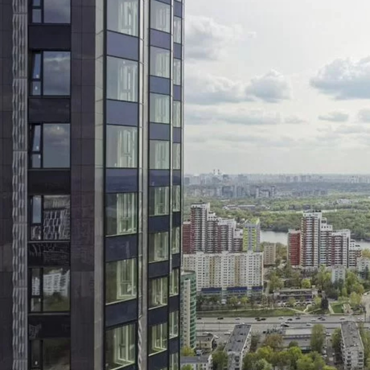 3-к. квартира, 92,9 м², 15/28 эт.